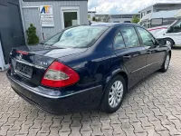 Gebraucht Mercedes E220 170 PS (125 kW) 2008 Blau Limousine