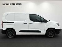 Używany Opel Combo Edition 102 KM (75 kW) 2022 Biały Minivan