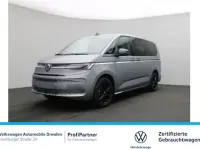 Gebraucht VW Multivan Style 150 PS (110 kW) 2025 Silber Van / Kleinbus