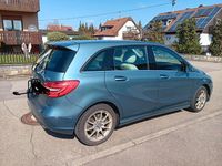 Gebraucht Mercedes B220 170 PS (125 kW) 2013 Blau Van / Kleinbus