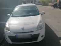 Gebraucht Renault Clio III 75 PS (55 kW) 2010 Weiß Kleinwagen