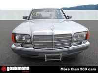 Gebraucht Mercedes 560 279 PS (205 kW) 1990 Silber Limousine