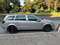 Gebraucht Opel Astra 105 PS (77 kW) 2005 Silber Limousine
