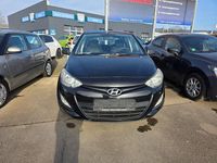 Gebraucht Hyundai i20 Trend 86 PS (63 kW) 2012 Schwarz Kleinwagen