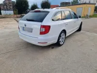 Gebraucht Skoda Superb 140 PS (102 kW) 2013 Weiß Kombi