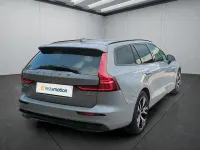 Gebraucht Volvo V60 197 PS (144 kW) 2024 Grau Kombi