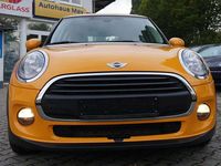 Gebraucht Mini ONE 102 PS (75 kW) 2018 Volcanic orange uni Kleinwagen