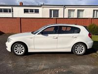 Gebraucht BMW 116 122 PS (89 kW) 2008 Weiß Kleinwagen