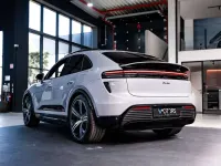 Gebraucht Porsche Macan Turbo 469 kW (639 PS) 2024 Grau SUV