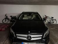 Gebraucht Mercedes GLA250 211 PS (155 kW) 2014 Schwarz SUV