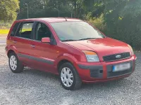 Gebraucht Ford Fusion 80 PS (58 kW) 2008 Rot Kleinwagen
