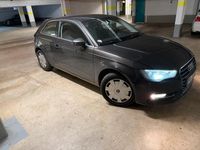 Gebraucht Audi A3 125 PS (91 kW) 2014 Braun Limousine