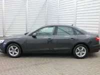 Gebraucht Audi A4 Basis 136 PS (100 kW) 2023 Manhattangrau metallic Limousine