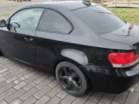 Gebraucht BMW 123 Performance 204 PS (150 kW) 2010 Schwarz Kleinwagen
