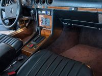 Gebraucht Mercedes SL380 218 PS (160 kW) 1981 Schwarz Cabrio