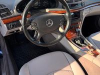 Gebraucht Mercedes E200 184 PS (135 kW) 2006 Blau Limousine