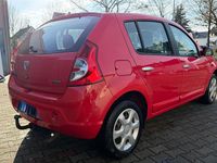 Gebraucht Dacia Sandero Lauréate 87 PS (63 kW) 2010 Rot Limousine