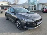 Gebraucht Ford Focus Titanium 125 PS (91 kW) 2023 Magneticgrau Limousine