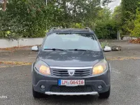 Gebraucht Dacia Sandero Stepway 84 PS (61 kW) 2012 Grau SUV