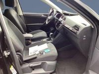 Gebraucht VW Tiguan Elegance 150 PS (110 kW) 2024 Deep black perleffekt SUV