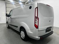Gebraucht Ford 300 131 PS (96 kW) 2021 Silber Van