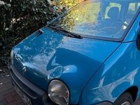 Second-hand Renault Twingo Expression 58 CP (42 kW) 2003 Albastru Hatchback