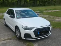 Używany Audi A1 Comfort 95 KM (69 kW) 2022 Biały SUV