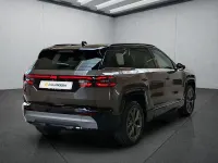 Neu Jeep Compass 145 PS (106 kW) 2026 Grün SUV