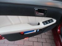 Gebraucht Mercedes E200 Edition 136 PS (100 kW) 2016 Rot Kombi