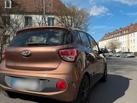 Gebraucht Hyundai i10 67 PS (49 kW) 2017 Braun Kleinwagen
