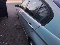 Gebraucht BMW 320 143 PS (105 kW) 2008 Silber Limousine