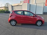 Gebraucht Hyundai i10 66 PS (48 kW) 2019 Rot Kleinwagen