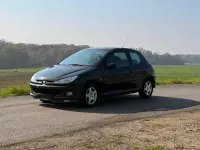 Gebraucht Peugeot 206 68 PS (50 kW) 2005 Schwarz Kleinwagen