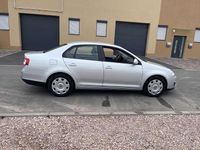 Gebraucht VW Jetta Trendline 102 PS (75 kW) 2009 Silber Limousine
