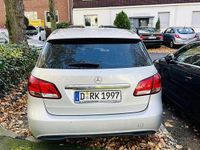 Gebraucht Mercedes B180 122 PS (89 kW) 2016 Van / Kleinbus