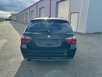 Gebraucht BMW 320 177 PS (130 kW) 2008 Schwarz Limousine