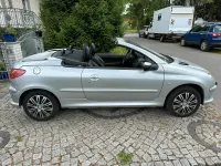 Gebraucht Peugeot 206 CC 134 PS (98 kW) 2003 Grau Cabrio