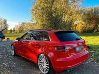 Gebraucht Audi A3 Sportback 125 PS (91 kW) 2015 Rot Kleinwagen