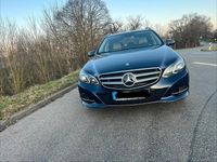 Gebraucht Mercedes E250 204 PS (150 kW) 2014 Blau Kombi