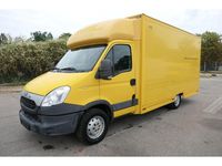 Usata Iveco Daily 106 CV (77 kW) 2014 Giallo Furgone