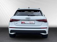 Gebraucht Audi A3 Advanced 204 PS (150 kW) 2025 Gletscherweiss Limousine