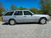 Gebraucht Mercedes E220 150 PS (110 kW) 1993 Silber Kombi