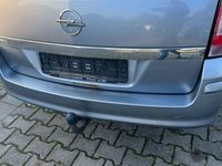Gebraucht Opel Astra Edition 90 PS (66 kW) 2009 Silber Kombi