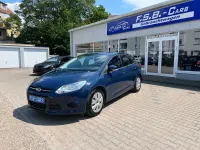 Gebraucht Ford Focus Ambiente 101 PS (74 kW) 2014 Blau Limousine