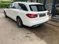 Używany Mercedes C400 333 KM (244 kW) 2016 Biały Kombi