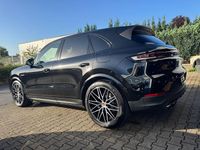 Gebraucht Porsche Cayenne 470 PS (345 kW) 2025 Schwarz SUV