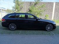 Gebraucht BMW 520 M Sport 190 PS (139 kW) 2020 Black sapphire metallic Kombi