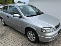 Gebraucht Opel Astra 100 PS (73 kW) 2000 Silber Limousine