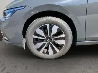 Gebraucht VW Golf VIII Move 110 PS (80 kW) 2024 Grau Limousine