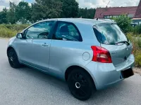 Gebraucht Toyota Yaris 69 PS (50 kW) 2006 Grau Kleinwagen